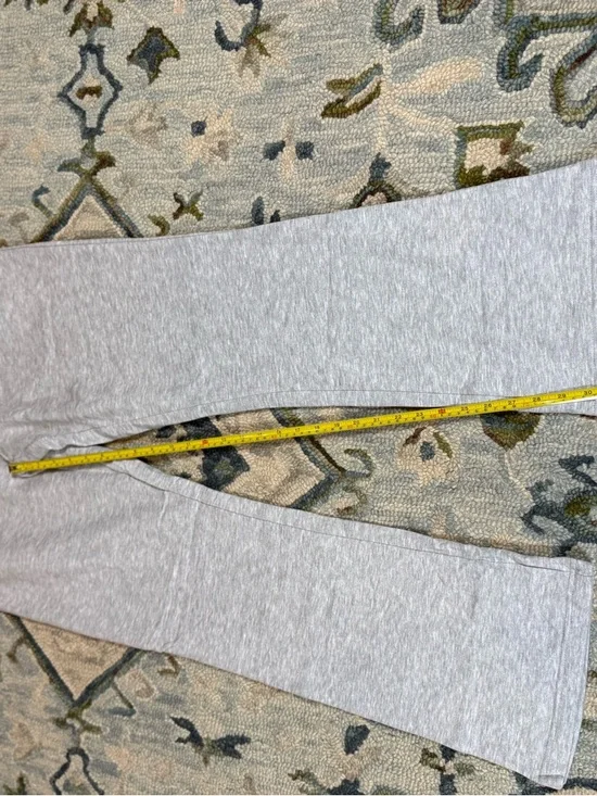 NWOT Light Gray Lounge Sweatpants Women’s Size Medium Soft Cozy Weekends - Picture 2 of 6